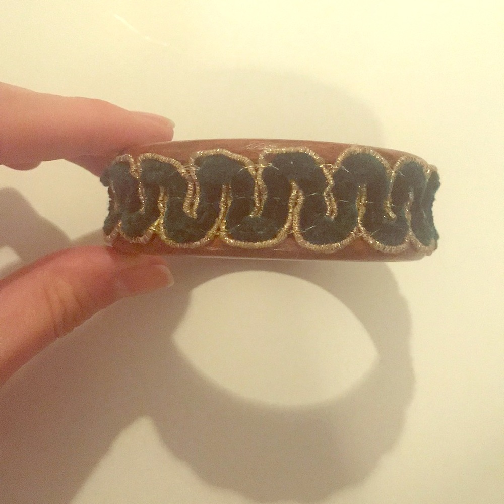 Vintage | Wooden Bangle